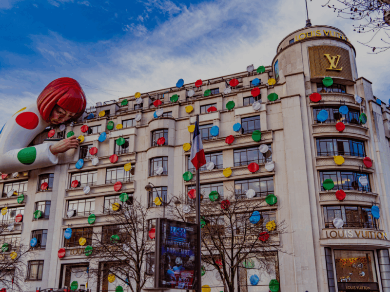 El lujo como arte: cuando la moda se convierte en galería